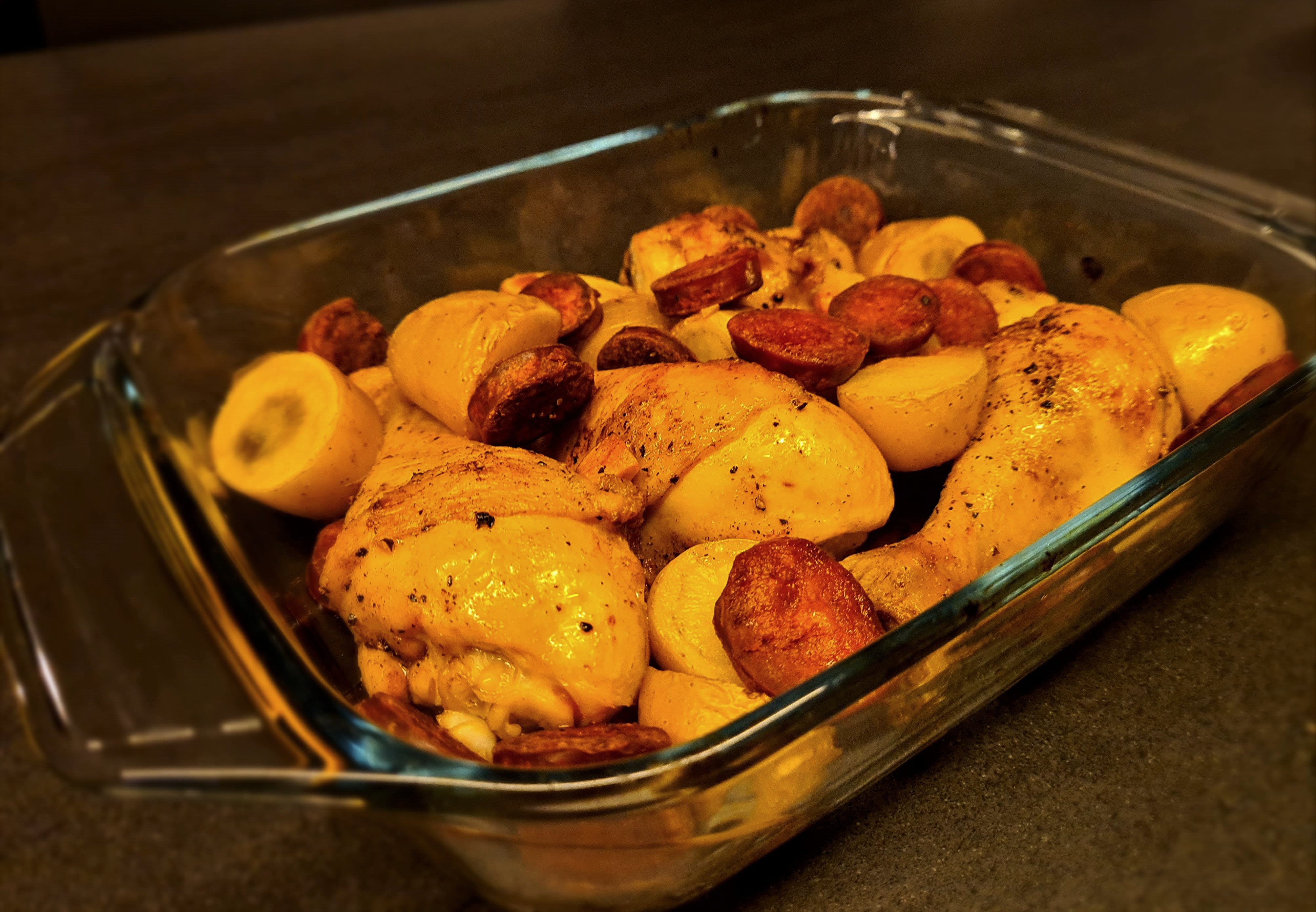 Drumsticks met chorizo en look