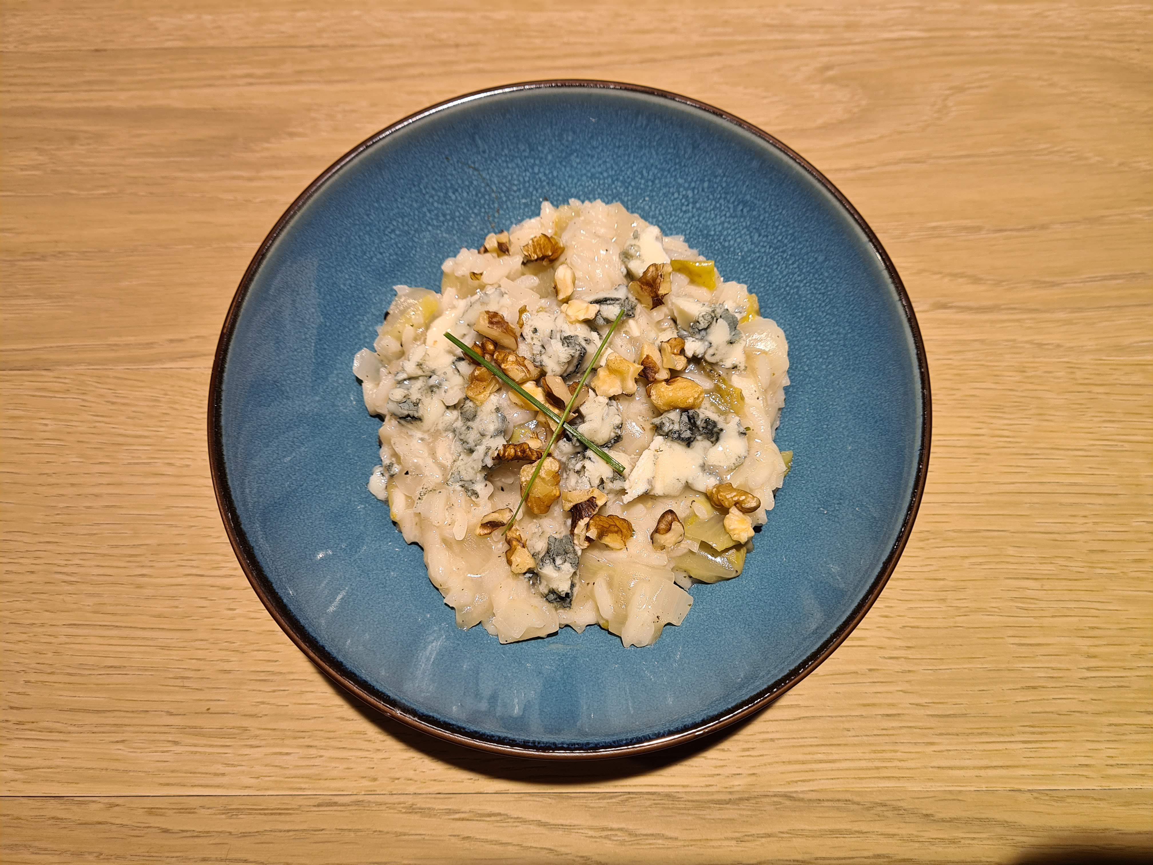 Risotto met witloof, Roquefort en walnoten
